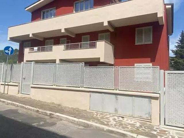 Appartamento in affitto a Itri LT