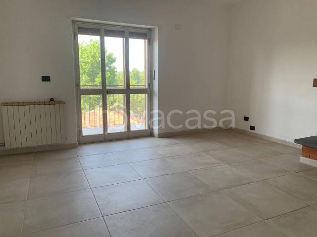 Appartamento in affitto a Ivrea via Frandina, non arredato/vuoto, box, caminetto TrovaCasa