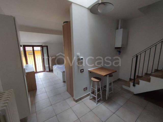 Appartamento in affitto a Imola via Giuseppe Verdi, arredato, centrale, cucina a vista TrovaCasa