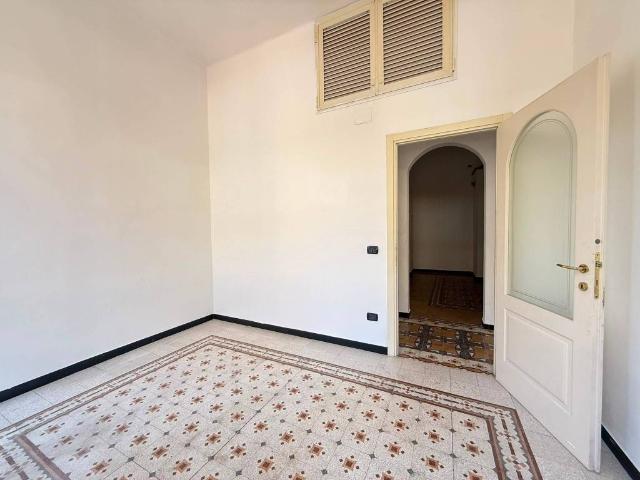 Appartamento in affitto a Imperia IM