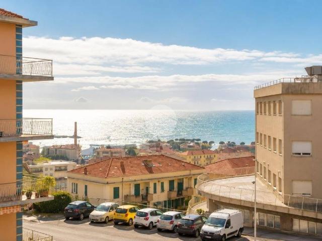 Appartamento in affitto a Imperia IM