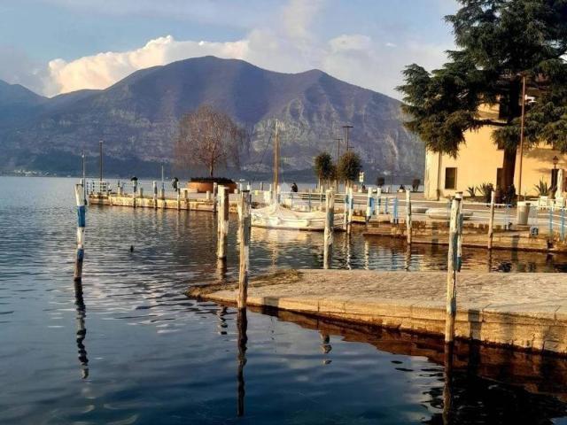Appartamento in affitto a Iseo via Campo, arredato, centrale, posto auto scoperto TrovaCasa
