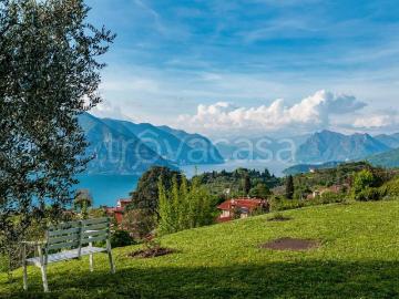 Appartamento in affitto a Iseo via Silvio Bonomelli, 68, arredato, giardino privato, box TrovaCasa