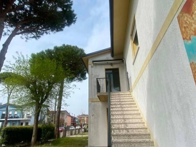 Appartamento in affitto a Jesolo via Gabbiano, 4, arredato, giardino, posto auto TrovaCasa