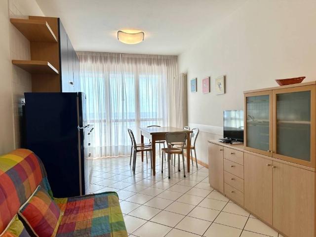 Appartamento in affitto a Jesolo via Giosuè Carducci, 1, arredato, giardino privato, terrazzo TrovaCasa