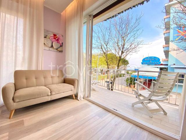 Appartamento in affitto a Jesolo via Treviso, 30, arredato, terrazzo, balcone TrovaCasa
