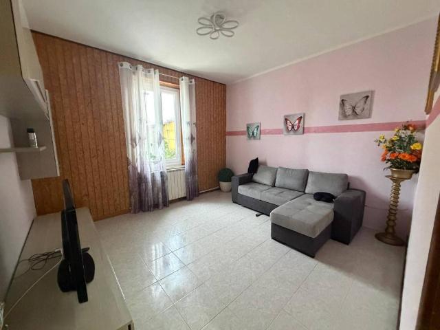 Appartamento in affitto a Jesi AN