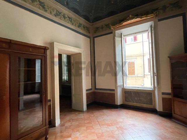 Appartamento in affitto a Jesi, parzialmente arredato, ascensore, lavatrice TrovaCasa