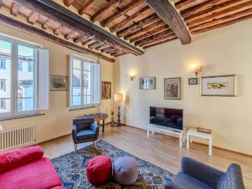 Appartamento in affitto a Lucca LU