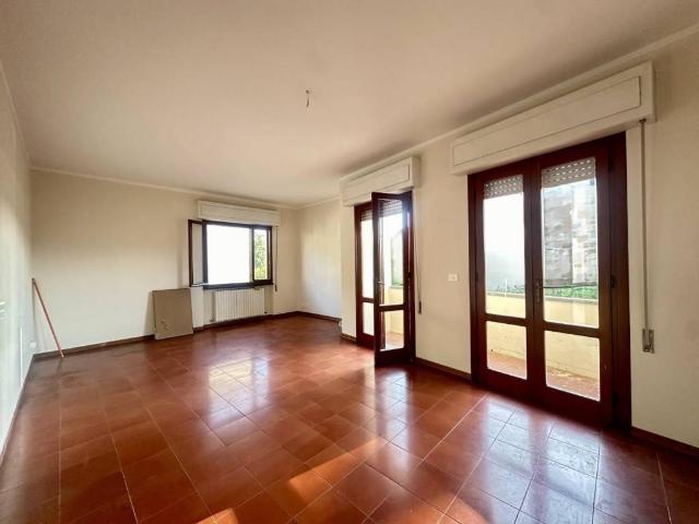 Appartamento in affitto a Lucca LU