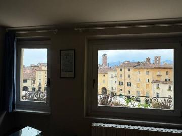 Appartamento in affitto a Lucca LU