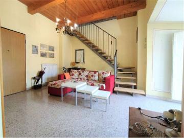 Appartamento in affitto a Lucca LU