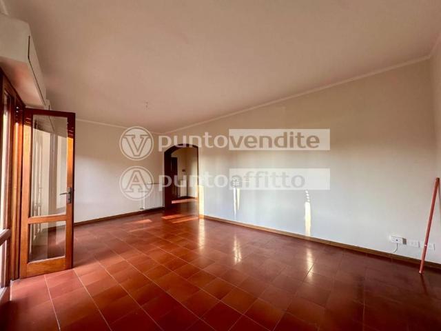 Appartamento in affitto a Lucca LU