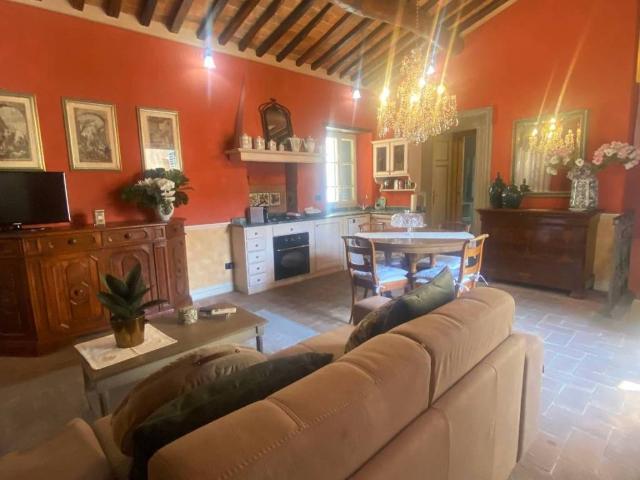 Appartamento in affitto a Lucca LU