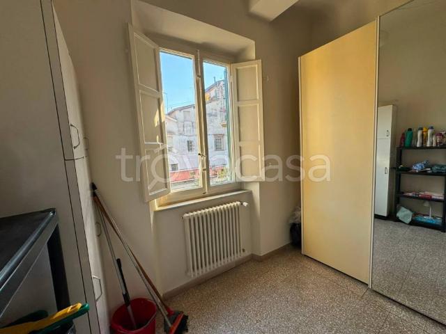 Appartamento in affitto a Lucca via del Fosso, 134, parzialmente arredato, caminetto, centrale TrovaCasa