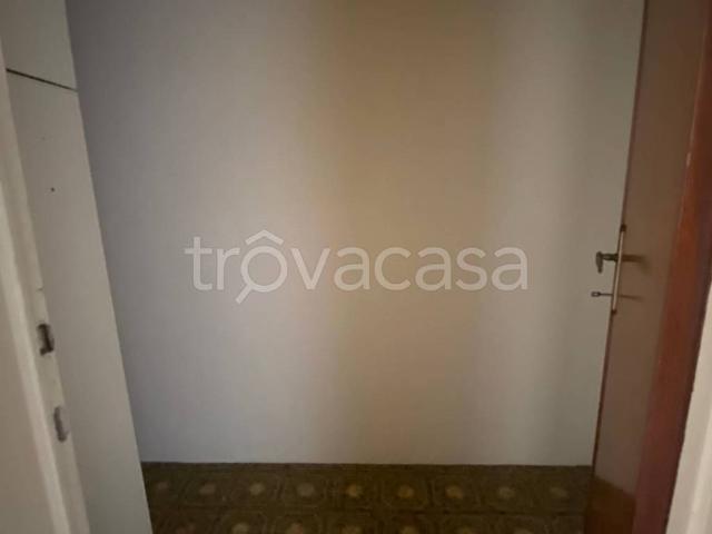 Appartamento in affitto a Lucca via Gaetano Luporini, snc, non arredato/vuoto, box, riscaldamento autonomo TrovaCasa
