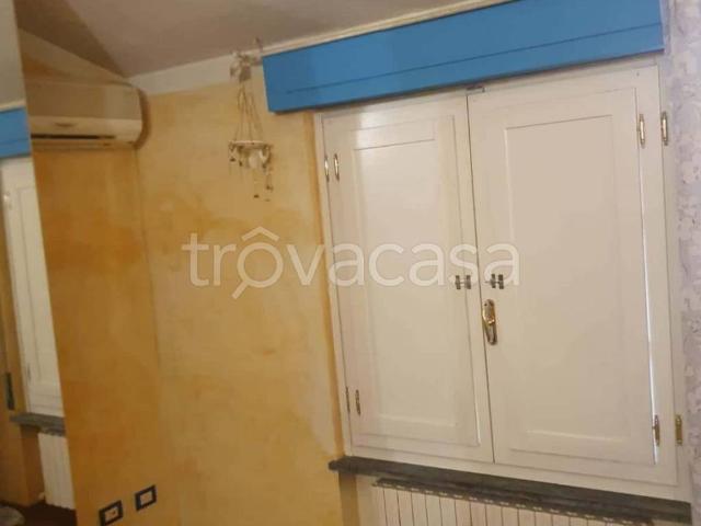 Appartamento in affitto a Lucca viale Castruccio Castracani, arredato, posto auto, box TrovaCasa