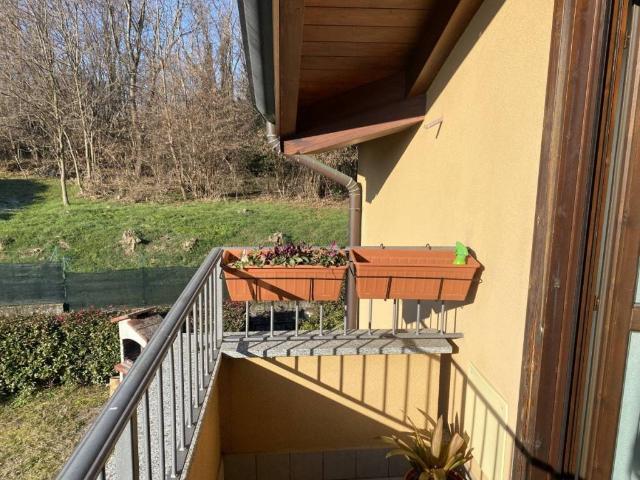 Appartamento in affitto a Luisago CO