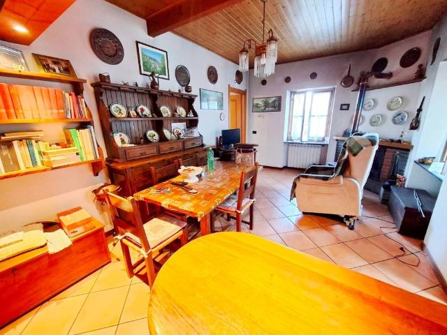 Appartamento in affitto a Lumarzo GE