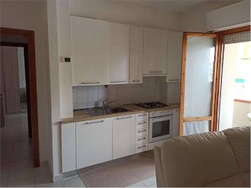 Appartamento in affitto a Luni SP