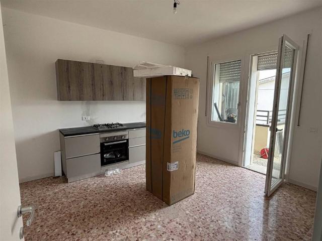 Appartamento in affitto a Lusia RO