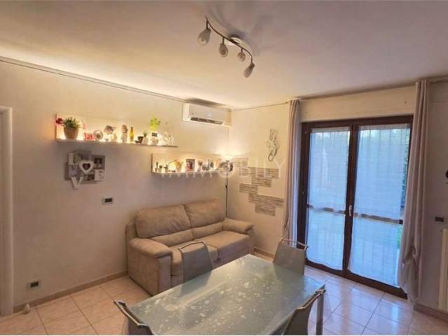 Appartamento in affitto a La Loggia via Montale, 3/e