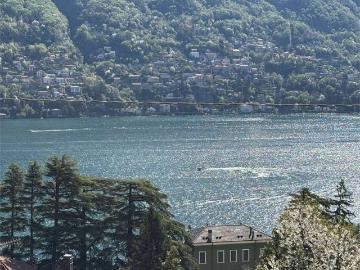 Appartamento in affitto a Laglio CO