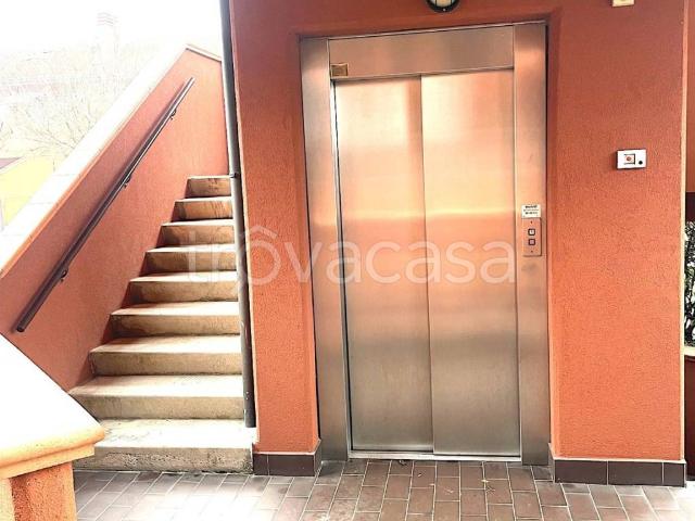 Appartamento in affitto a Lainate via Tevere, 7, arredato, box, terrazzo TrovaCasa