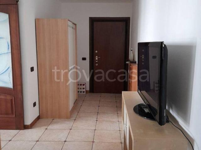 Appartamento in affitto a Lainate viale Rimembranze, 5, box, parzialmente arredato, ristrutturato TrovaCasa