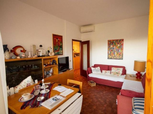 Appartamento in affitto a Laigueglia via Andrea Doria, posto auto, terrazzo, panoramica TrovaCasa