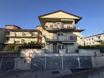 Appartamento in affitto a Lallio BG