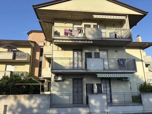 Appartamento in affitto a Lallio BG