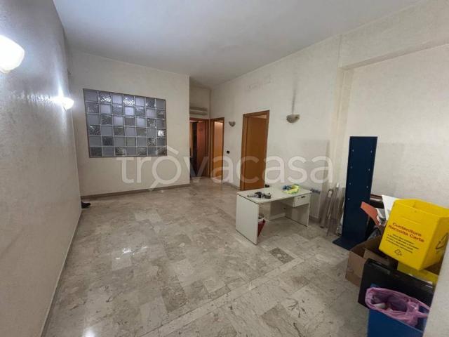 Appartamento in affitto a Lamezia Terme via Scaramuzzino, 35, non arredato/vuoto, balcone TrovaCasa