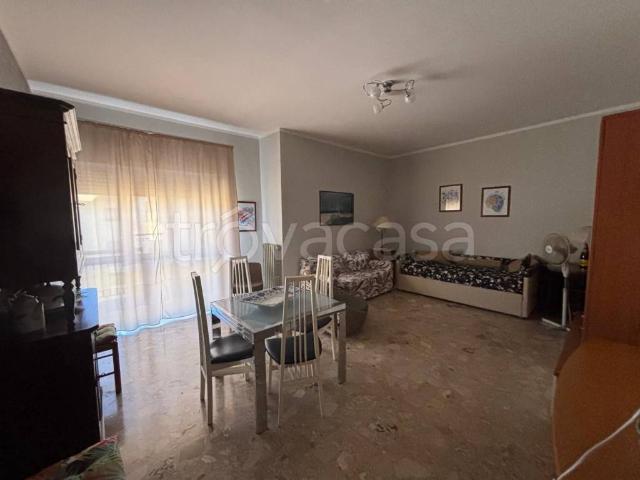 Appartamento in affitto a Lamezia Terme via 20 Settembre, 11, non arredato/vuoto, riscaldamento autonomo, balcone TrovaCasa
