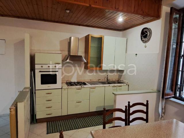 Appartamento in affitto a Lanuvio viale Antonio Gramsci, arredato, riscaldamento autonomo, cucina a vista TrovaCasa