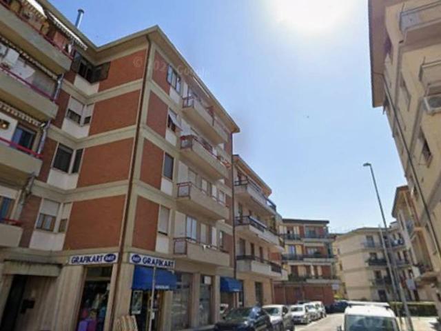Appartamento in affitto a Lastra A Signa