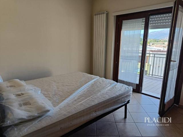 Appartamento in affitto a L'Aquila strada Statale del Gran Sasso d'Italia, 24, arredato, terrazzo, ascensore TrovaCasa