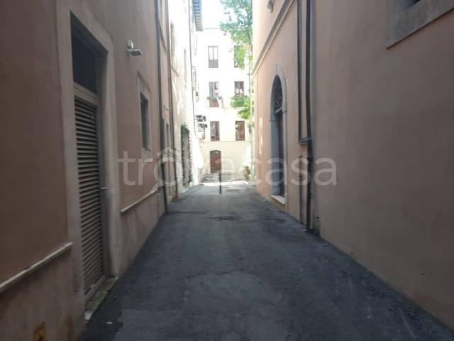 Appartamento in affitto a L'Aquila via Pizzodoca, terrazzo, caminetto, ascensore TrovaCasa