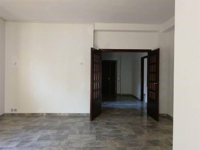 Appartamento in affitto a Latina, ascensore, ultimo piano, centrale TrovaCasa