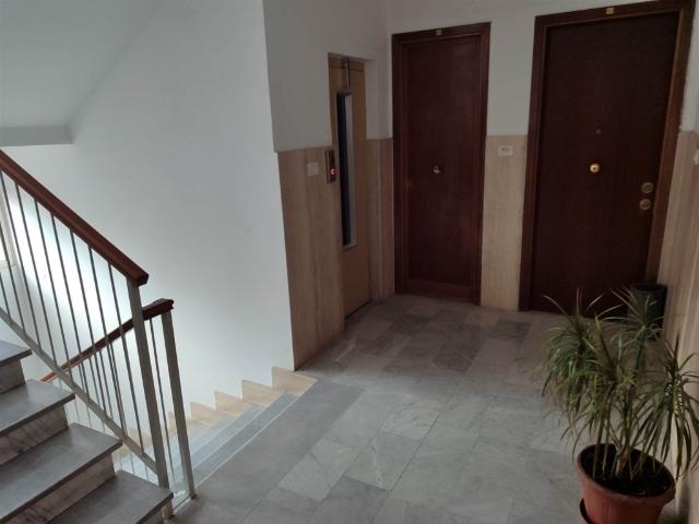 Appartamento in affitto a Latina, arredato, ascensore, balcone TrovaCasa