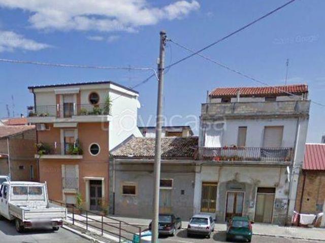 Appartamento in affitto a Lavello largo Fiera 12, arredato, balcone TrovaCasa