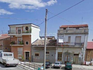 Appartamento in affitto a Lavello largo Fiera 12, arredato, balcone TrovaCasa