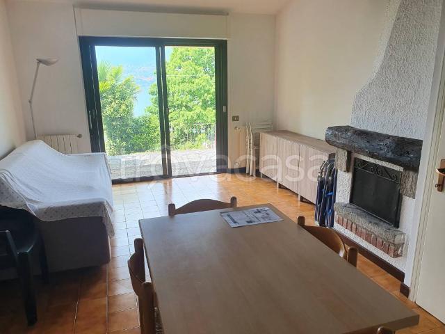 Appartamento in affitto a Laveno Mombello viale dei Tigli, 25, arredato, giardino privato, terrazzo TrovaCasa