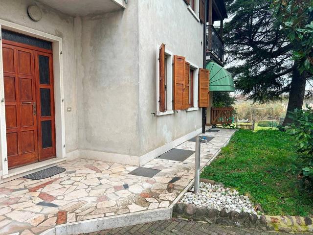 Appartamento in affitto a Lazise VR