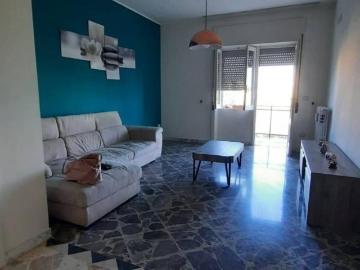 Appartamento in affitto a Lecce piazza Indipendenza, arredato, ascensore, ultimo piano TrovaCasa