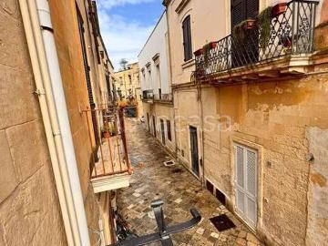 Appartamento in affitto a Lecce vico Ermenegildo Personè, 25, terrazzo, caminetto, ristrutturato TrovaCasa