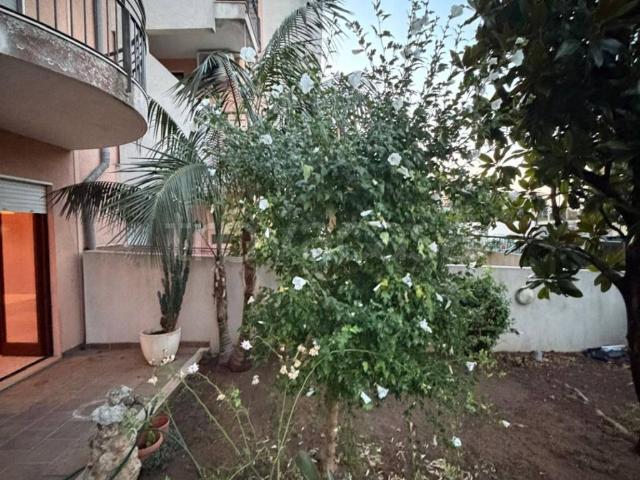 Appartamento in affitto a Lecce via Galileo Galilei, 49, arredato, giardino privato, posto auto TrovaCasa