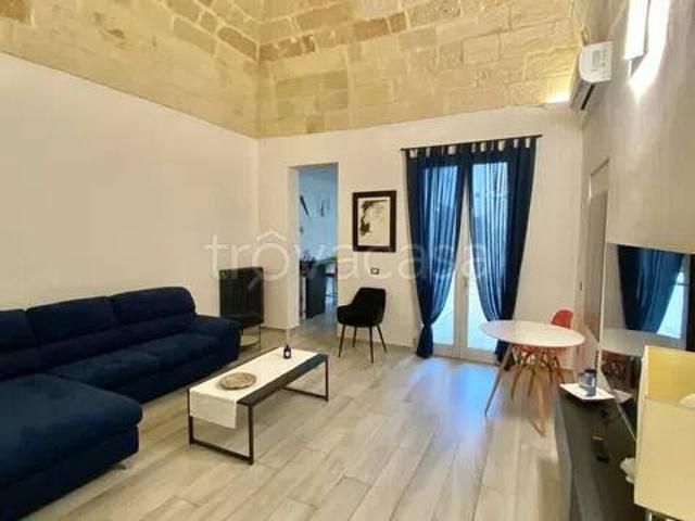 Appartamento in affitto a Lecce via Giovanni Antonio Orsini Del Balzo, arredato, giardino, immobile di prestigio TrovaCasa