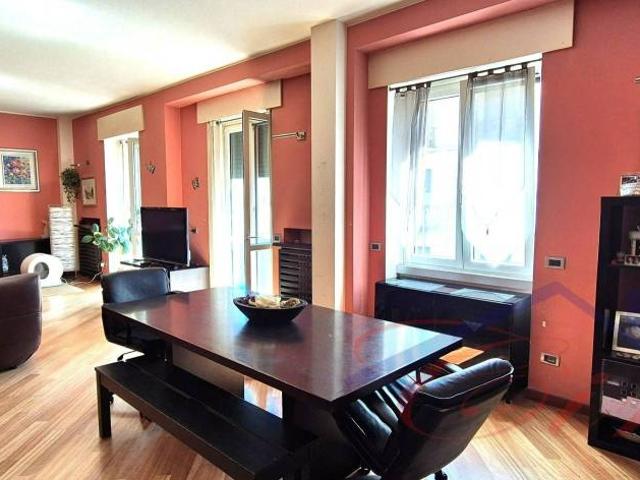 Appartamento in affitto a Lecco piazza Alessandro Manzoni, Centro città