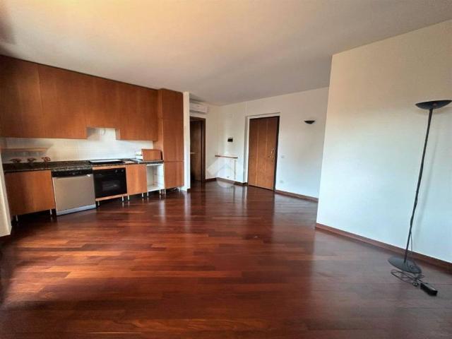 Appartamento in affitto a Legnano MI